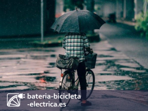 ¿Se puede dejar una bicicleta eléctrica en el exterior?