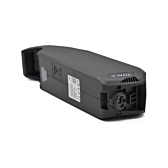 Vista en tres cuartos de la batería de bicicleta Bosch Powerpack 540 Performance/Active cuadro E-Bike Vision. La batería está de lado, lo que hace que la parte inferior sea visible.