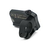 Vista en tres cuartos del Shimano Steps SC-EN500 desde atrás con el botón de encendido claramente visible.