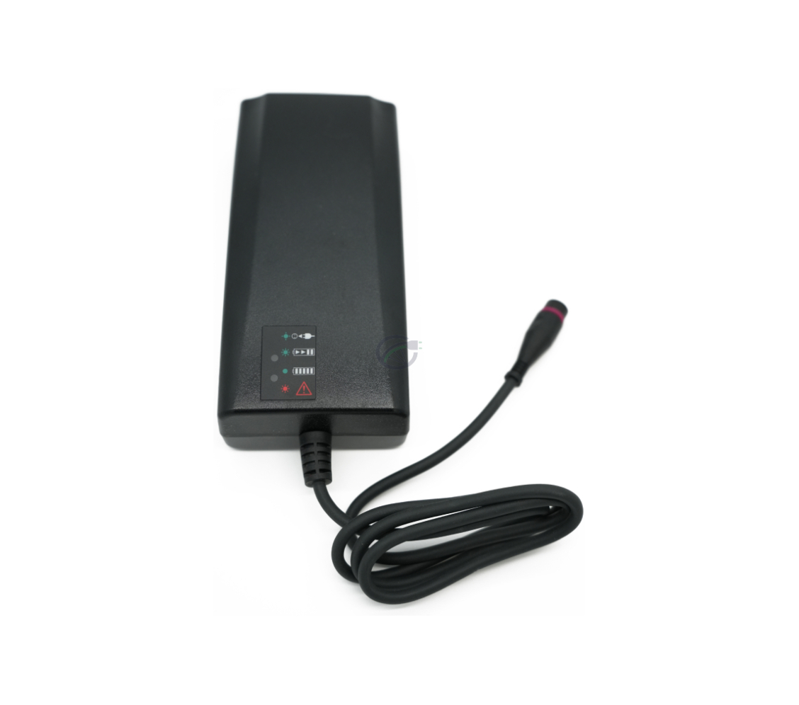 Vista superior del cargador Alber Neodrives Z20 V8 RS. El indicador de carga es claramente visible.