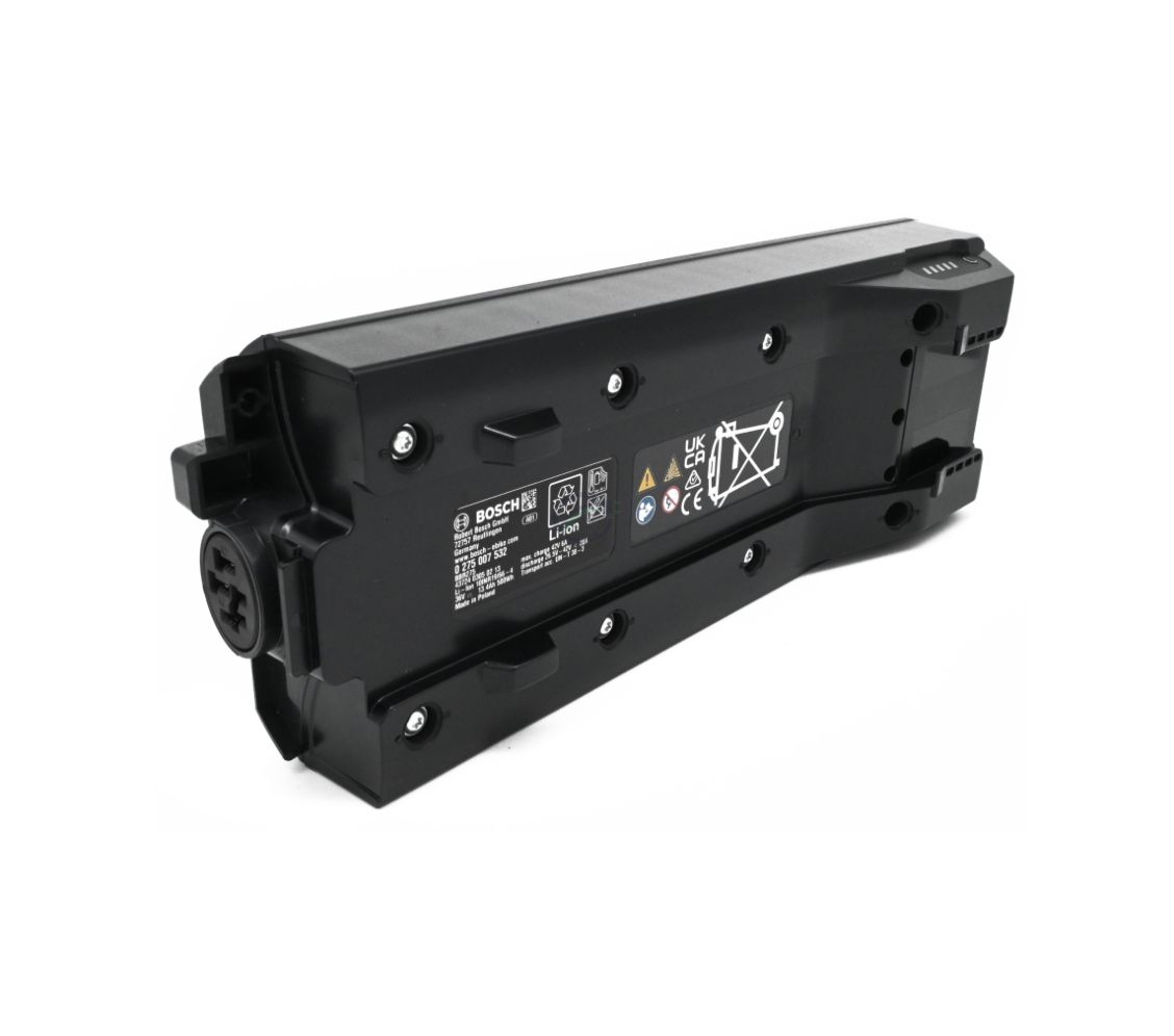 Foto de la Bosch PowerPack 500 Active 36V 13.4Ah batería de bicicleta donde se puede ver la parte inferior desde el lado
