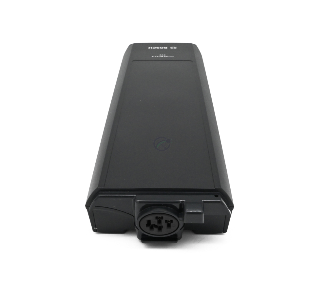Foto de la Bosch PowerPack 500 Active 36V 13.4Ah batería de bicicleta donde se puede ver el conector