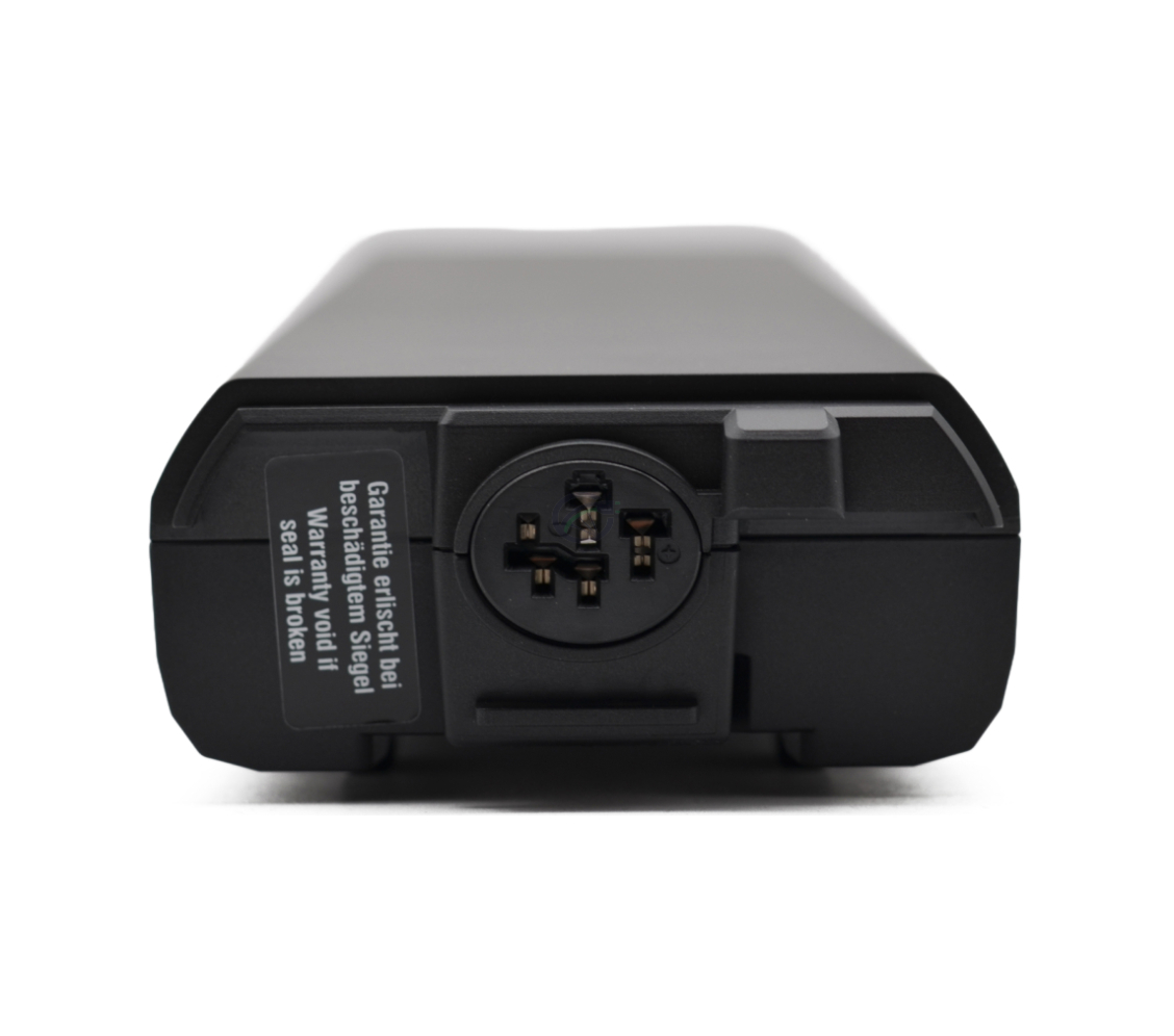 Primer plano de la conexión de la bicicleta de la batería de bicicleta Bosch Powerpack 540 Performance/Active portaequipajes E-Bike Vision.