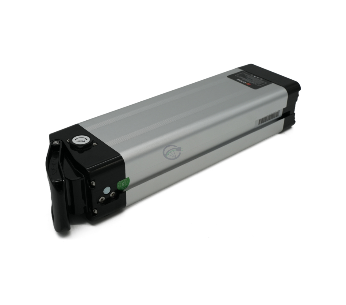 Vista en tres cuartos de la Phylion XH370-12J Silverfish 37V 12Ah Compatible acostada, tomada de cerca, donde la batería es claramente visible.