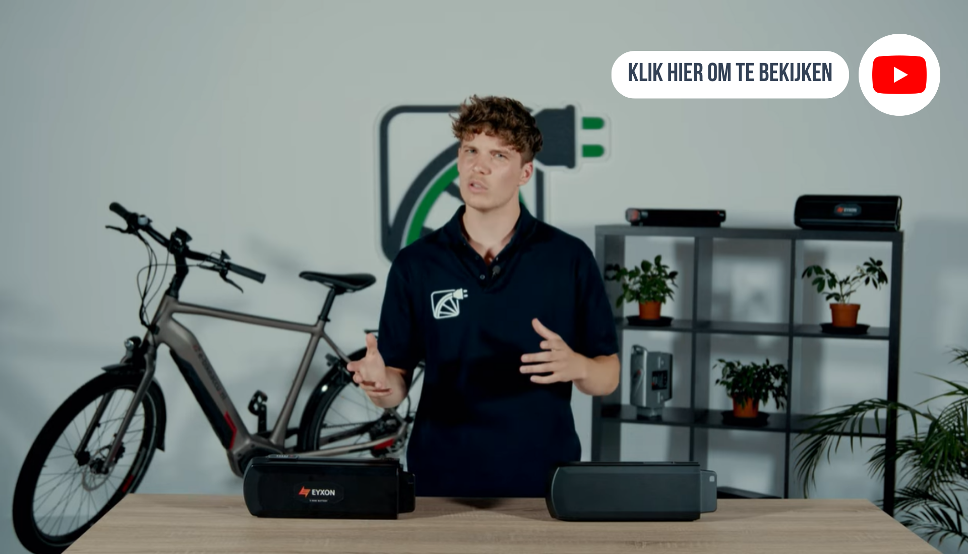Esta imagen enlaza con un vídeo de YouTube. Este vídeo explica la diferencia entre las baterías de bicicleta originales y las baterías de bicicleta compatibles.